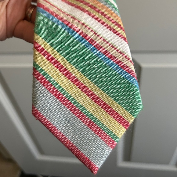 EUC striped cotton tie in beautiful stripes. Summery. So cool. Tie Bar - Picture 4 of 6